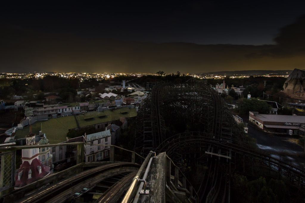 An image taken from the top of Aska at night, taken while exploring Nara Dreamland in Japan.