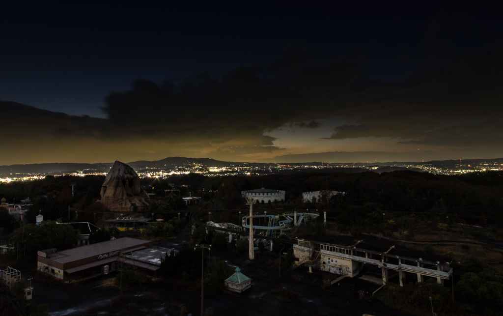 Night overview of Nara Dreamland; taken from the top of Aska